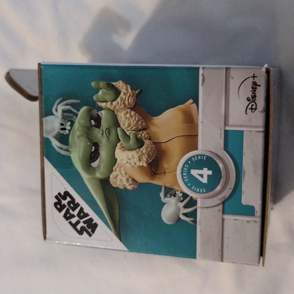 Three Star Wars The Bounty Collection Series 4 Grogu Pack - Picture 6 of 16